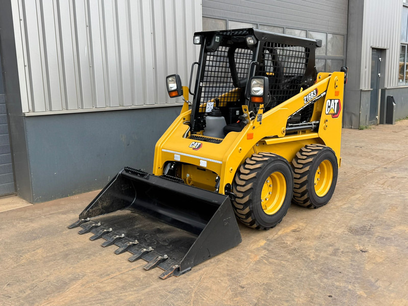 Caterpillar 216B3 - اللودر بعجل: صورة 3 Caterpillar 216B3 - اللودر بعجل: صورة 3