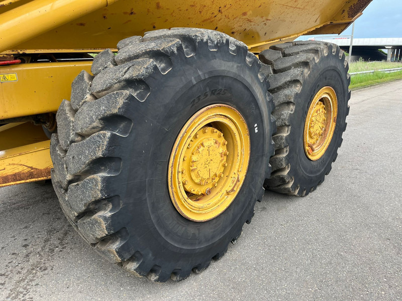 شاحنة قلاب مفصلية Caterpillar 730: صورة 10 شاحنة قلاب مفصلية Caterpillar 730: صورة 10