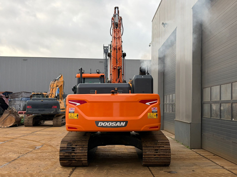 Doosan DX225LC-7 - حفار زحاف: صورة 4 Doosan DX225LC-7 - حفار زحاف: صورة 4