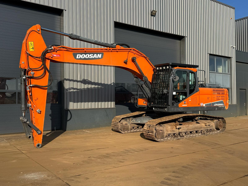 Doosan DX255NLC-5 - حفار زحاف: صورة 3 Doosan DX255NLC-5 - حفار زحاف: صورة 3