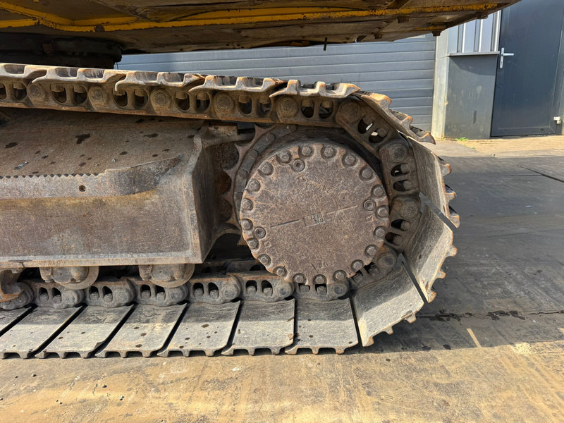 حفار زحاف Komatsu PC210LC-10: صورة 12 حفار زحاف Komatsu PC210LC-10: صورة 12