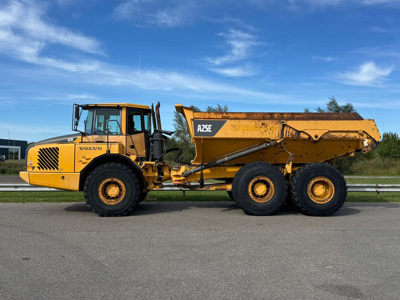 Volvo A25E - شاحنة قلاب مفصلية: صورة 1 Volvo A25E - شاحنة قلاب مفصلية: صورة 1
