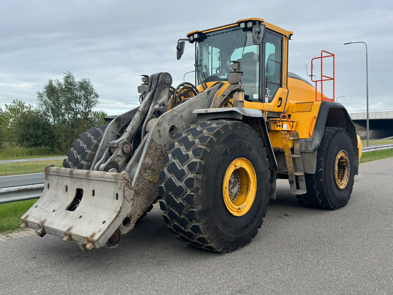 Volvo L220H - اللودر بعجل: صورة 2 Volvo L220H - اللودر بعجل: صورة 2