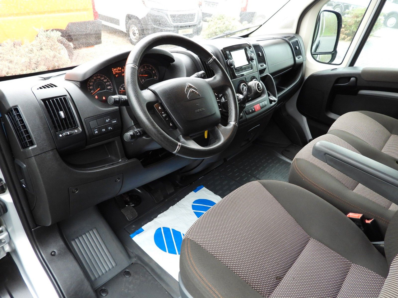 Citroën JUMPER KASTENWAGEN DOPPELKABINE 7 SITZE TEMPOMAT - فان, الشاحنات الصغيرة كابينة مزدوجة: صورة 2 Citroën JUMPER KASTENWAGEN DOPPELKABINE 7 SITZE TEMPOMAT - فان, الشاحنات الصغيرة كابينة مزدوجة: صورة 2