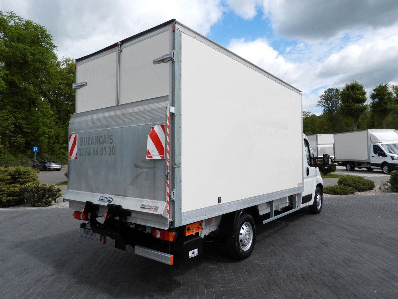 Citroën JUMPER KOFFER AUFZUG 8 PALETTEN TEMPOMAT NAVI Citroën JUMPER KOFFER AUFZUG 8 PALETTEN TEMPOMAT NAVI - شاحنة مغلقة الصندوق: صورة 3 Citroën JUMPER KOFFER AUFZUG 8 PALETTEN TEMPOMAT NAVI Citroën JUMPER KOFFER AUFZUG 8 PALETTEN TEMPOMAT NAVI - شاحنة مغلقة الصندوق: صورة 3