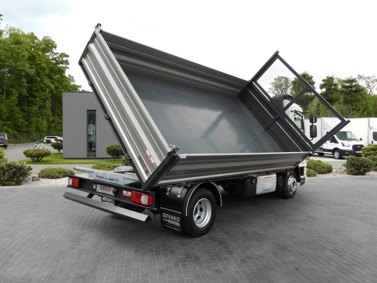 DAF LF 180 DREISEIKIPPER TEMPOMAT AUTOMATIK - شاحنة قلاب: صورة 3 DAF LF 180 DREISEIKIPPER TEMPOMAT AUTOMATIK - شاحنة قلاب: صورة 3