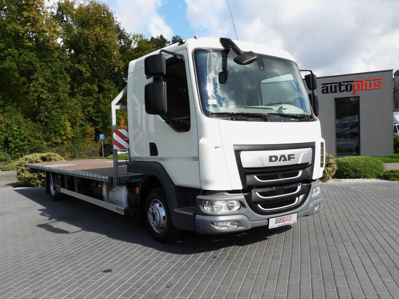 شاحنات الحاويات / جسم علوي قابل للتغيير شاحنة DAF LF 230 CONTAINER CARRIER PLATFORM + TRAILER WEBASTO CRUISE CONTROL LED LIGHTS PNEUMATICS AUTOMATIC TRANSMISSION  TWIN WHEELS AIR CONDITIONING  230HP: صورة 28 شاحنات الحاويات / جسم علوي قابل للتغيير شاحنة DAF LF 230 CONTAINER CARRIER PLATFORM + TRAILER WEBASTO CRUISE CONTROL LED LIGHTS PNEUMATICS AUTOMATIC TRANSMISSION  TWIN WHEELS AIR CONDITIONING  230HP: صورة 28
