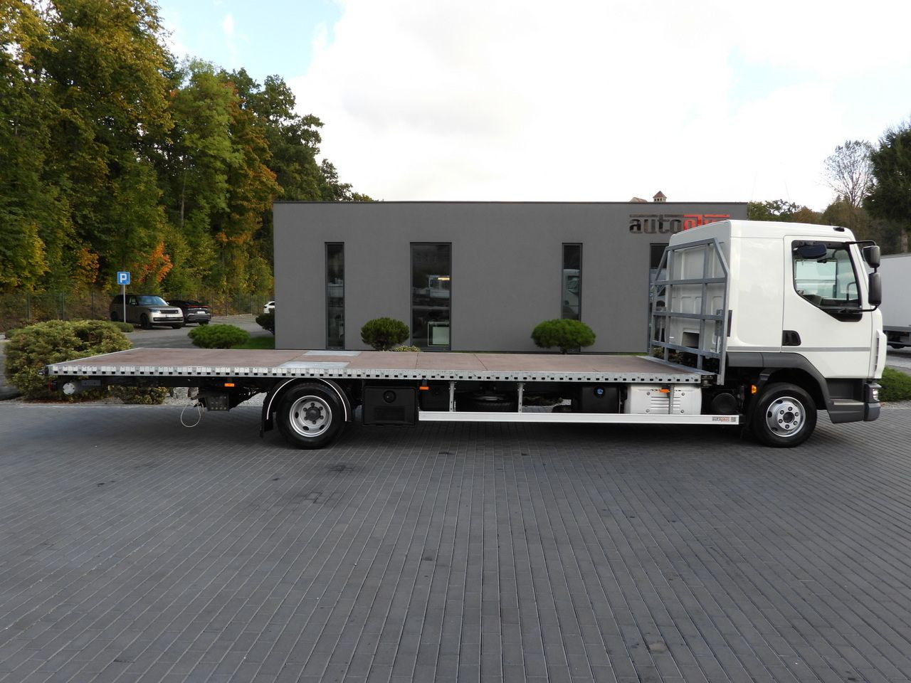 شاحنات الحاويات / جسم علوي قابل للتغيير شاحنة DAF LF 230 CONTAINER CARRIER PLATFORM + TRAILER WEBASTO CRUISE CONTROL LED LIGHTS PNEUMATICS AUTOMATIC TRANSMISSION  TWIN WHEELS AIR CONDITIONING  230HP: صورة 7 شاحنات الحاويات / جسم علوي قابل للتغيير شاحنة DAF LF 230 CONTAINER CARRIER PLATFORM + TRAILER WEBASTO CRUISE CONTROL LED LIGHTS PNEUMATICS AUTOMATIC TRANSMISSION  TWIN WHEELS AIR CONDITIONING  230HP: صورة 7