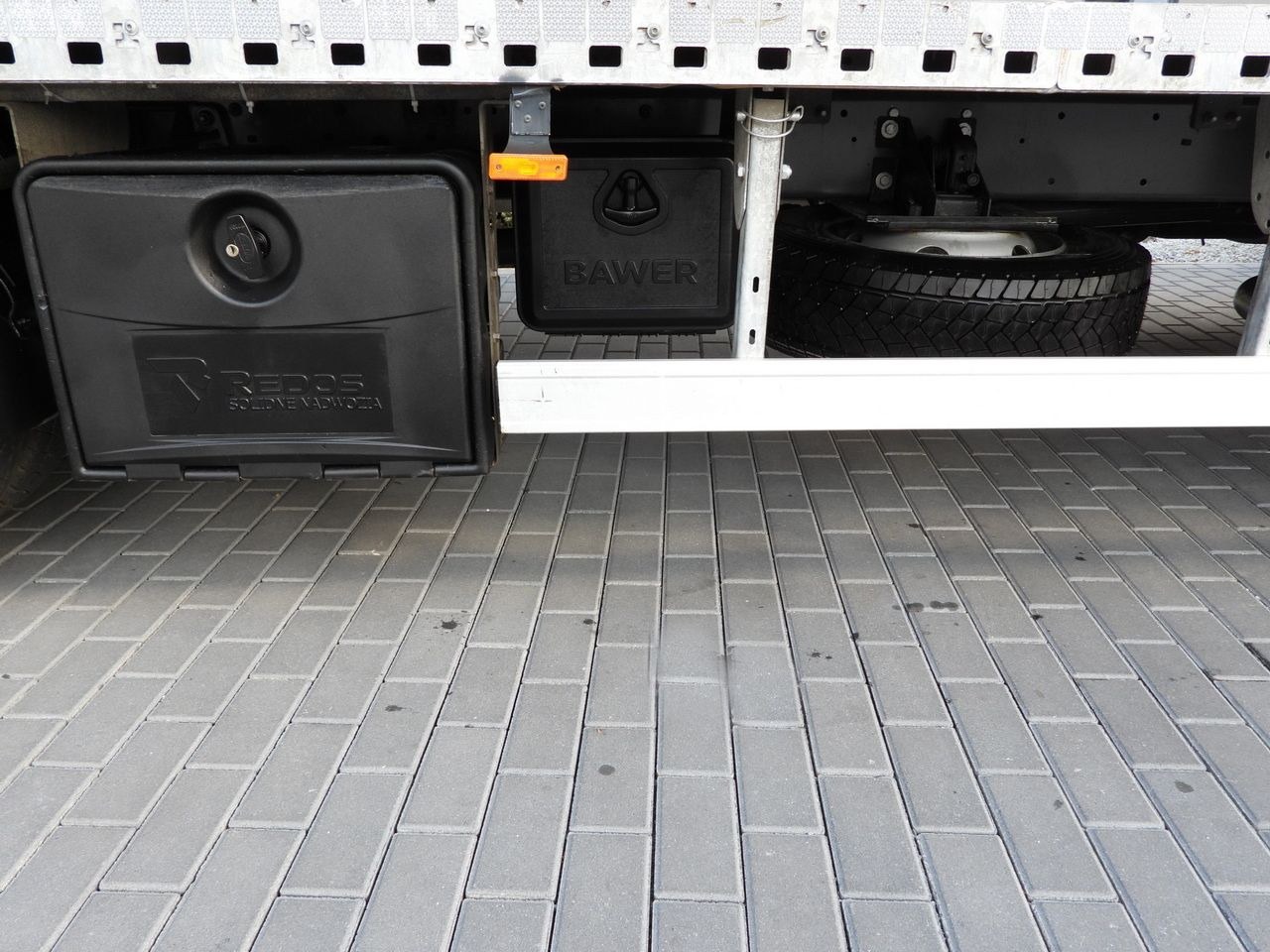 شاحنات الحاويات / جسم علوي قابل للتغيير شاحنة DAF LF 230 CONTAINER CARRIER PLATFORM + TRAILER WEBASTO CRUISE CONTROL LED LIGHTS PNEUMATICS AUTOMATIC TRANSMISSION  TWIN WHEELS AIR CONDITIONING  230HP: صورة 23 شاحنات الحاويات / جسم علوي قابل للتغيير شاحنة DAF LF 230 CONTAINER CARRIER PLATFORM + TRAILER WEBASTO CRUISE CONTROL LED LIGHTS PNEUMATICS AUTOMATIC TRANSMISSION  TWIN WHEELS AIR CONDITIONING  230HP: صورة 23