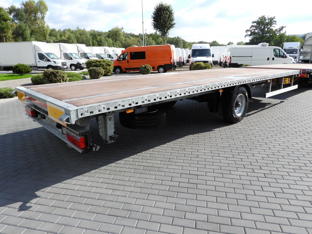 شاحنات الحاويات / جسم علوي قابل للتغيير شاحنة DAF LF 230 CONTAINER CARRIER PLATFORM + TRAILER WEBASTO CRUISE CONTROL LED LIGHTS PNEUMATICS AUTOMATIC TRANSMISSION  TWIN WHEELS AIR CONDITIONING  230HP: صورة 34 شاحنات الحاويات / جسم علوي قابل للتغيير شاحنة DAF LF 230 CONTAINER CARRIER PLATFORM + TRAILER WEBASTO CRUISE CONTROL LED LIGHTS PNEUMATICS AUTOMATIC TRANSMISSION  TWIN WHEELS AIR CONDITIONING  230HP: صورة 34