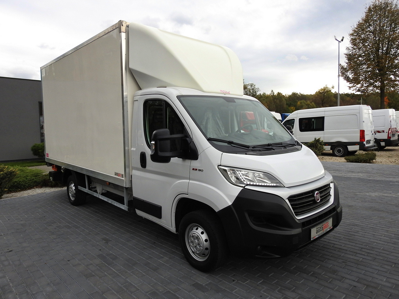 FIAT DUCATO BOX LIFT 8 PALLETS CRUISE CONTROL NAVIGATION AIR CONDITIONING LED LIGHTS  130HP - شاحنة مغلقة الصندوق: صورة 4 FIAT DUCATO BOX LIFT 8 PALLETS CRUISE CONTROL NAVIGATION AIR CONDITIONING LED LIGHTS  130HP - شاحنة مغلقة الصندوق: صورة 4