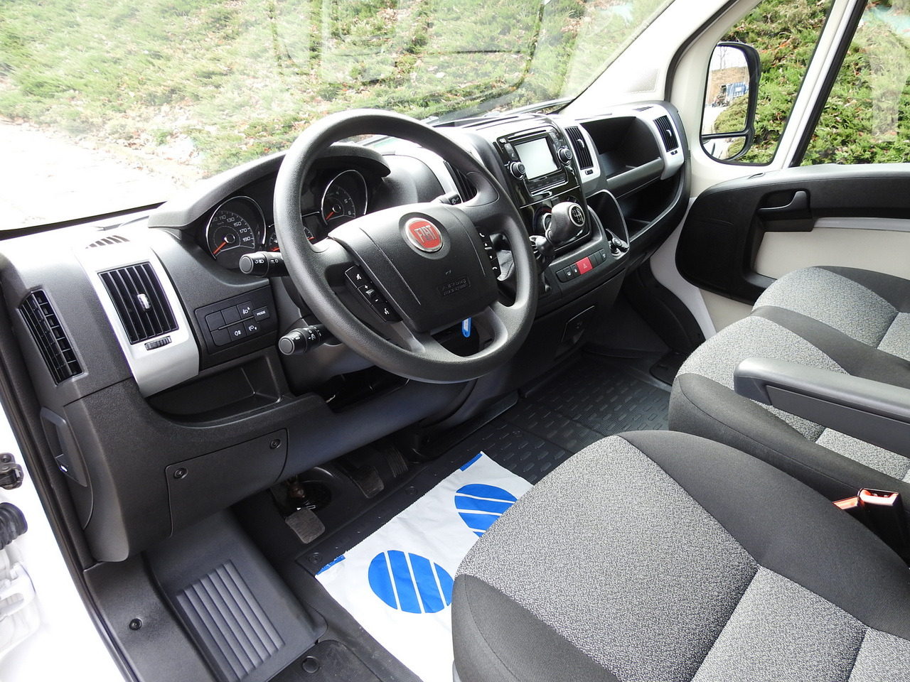 FIAT DUCATO BOX LIFT 8 PALLETS CRUISE CONTROL NAVIGATION AIR CONDITIONING LED LIGHTS  130HP - شاحنة مُبرّدة للتوصيل: صورة 2 FIAT DUCATO BOX LIFT 8 PALLETS CRUISE CONTROL NAVIGATION AIR CONDITIONING LED LIGHTS  130HP - شاحنة مُبرّدة للتوصيل: صورة 2