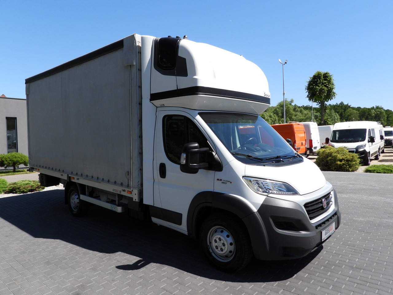 FIAT DUCATO TARPAULIN 10 PALLETS WEBASTO CRUISE CONTROL LED LIGHTS PNEUMATICS AIR CONDITIONING 180HP - شاحنة ستارة جانبية: صورة 4 FIAT DUCATO TARPAULIN 10 PALLETS WEBASTO CRUISE CONTROL LED LIGHTS PNEUMATICS AIR CONDITIONING 180HP - شاحنة ستارة جانبية: صورة 4
