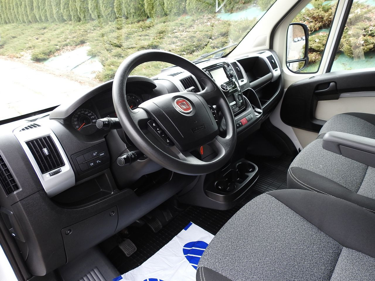 FIAT DUCATO TARPAULIN LIFT 8 PALLETS WEBASTO CRUISE CONTROL AIR CONDITIONING 150HP - شاحنة ستارة جانبية: صورة 2 FIAT DUCATO TARPAULIN LIFT 8 PALLETS WEBASTO CRUISE CONTROL AIR CONDITIONING 150HP - شاحنة ستارة جانبية: صورة 2