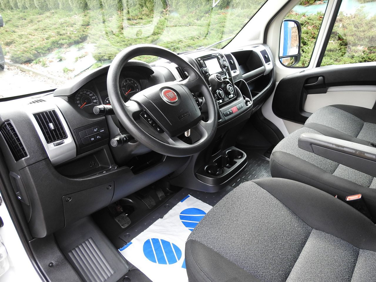 FIAT DUCATO TARPAULIN LIFT 9 PALLETS WEBASTO CRUISE CONTROL A/C LED LAMP 180HP - شاحنة ستارة جانبية: صورة 2 FIAT DUCATO TARPAULIN LIFT 9 PALLETS WEBASTO CRUISE CONTROL A/C LED LAMP 180HP - شاحنة ستارة جانبية: صورة 2