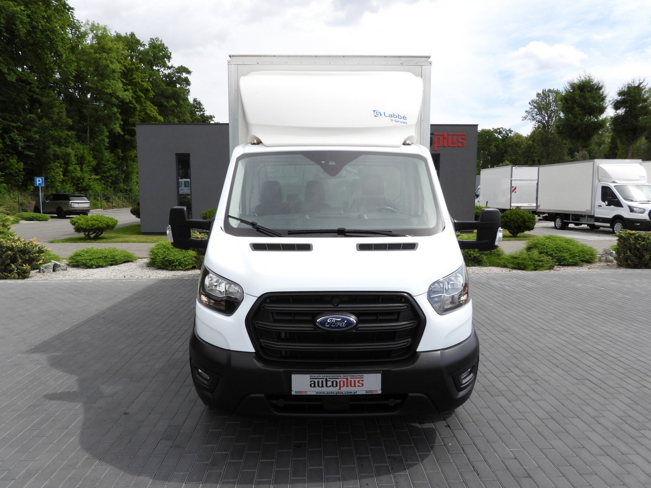 FORD TRANSIT BOX 8 PALLETS CRUISE CONTROL AIR CONDITIONING 130HP - شاحنة مغلقة الصندوق: صورة 5 FORD TRANSIT BOX 8 PALLETS CRUISE CONTROL AIR CONDITIONING 130HP - شاحنة مغلقة الصندوق: صورة 5