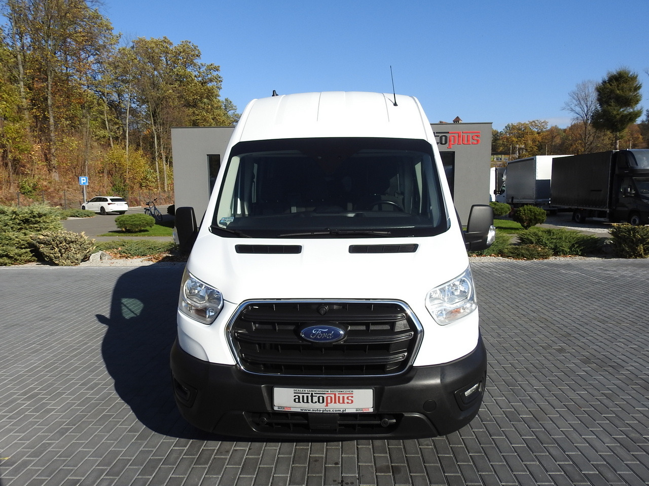 FORD TRANSIT BOX DELIVERY VAN 6 SEATS CRUISE CONTROL AIR CONDITIONING LED LIGHTS 130HP - فان: صورة 5 FORD TRANSIT BOX DELIVERY VAN 6 SEATS CRUISE CONTROL AIR CONDITIONING LED LIGHTS 130HP - فان: صورة 5