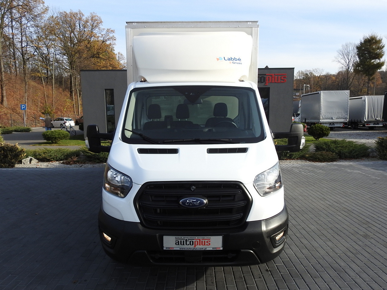 FORD TRANSIT BOX LIFT 8 PALLETS CRUISE CONTROL AIR CONDITIONING 130HP - شاحنة مغلقة الصندوق: صورة 5 FORD TRANSIT BOX LIFT 8 PALLETS CRUISE CONTROL AIR CONDITIONING 130HP - شاحنة مغلقة الصندوق: صورة 5