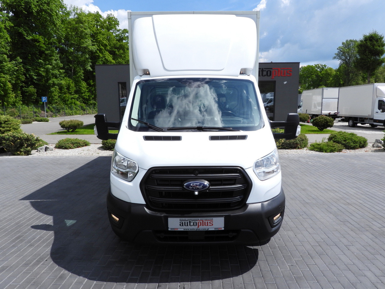FORD TRANSIT  BOX LIFT 8 PALLETS CRUISE CONTROL LED LIGHTS AIR CONDITIONING  130HP - شاحنة مُبرّدة للتوصيل: صورة 5 FORD TRANSIT  BOX LIFT 8 PALLETS CRUISE CONTROL LED LIGHTS AIR CONDITIONING  130HP - شاحنة مُبرّدة للتوصيل: صورة 5