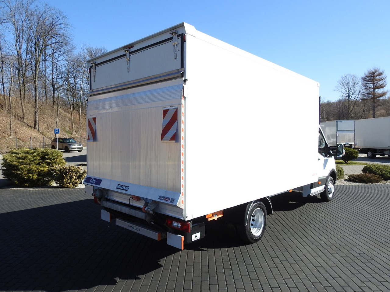 FORD TRANSIT BOX LIFT 8 PALLETS TWIN WHEELS AIR CONDITIONING 130HP - شاحنة مغلقة الصندوق: صورة 3 FORD TRANSIT BOX LIFT 8 PALLETS TWIN WHEELS AIR CONDITIONING 130HP - شاحنة مغلقة الصندوق: صورة 3