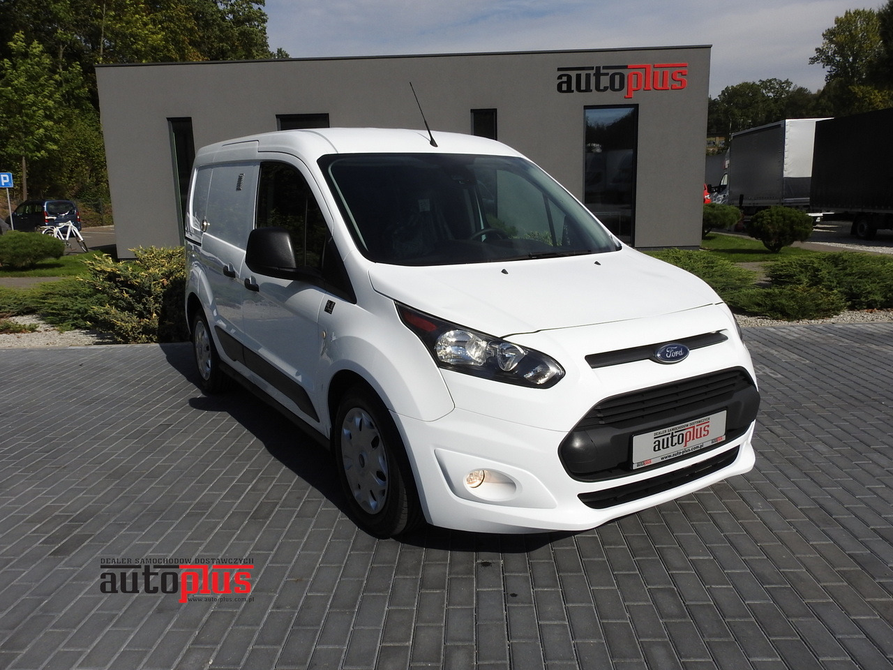 FORD TRANSIT CONNECT VAN CRUISE CONTROL NAVIGATION AIR CONDITIONING 100HP - فان: صورة 1 FORD TRANSIT CONNECT VAN CRUISE CONTROL NAVIGATION AIR CONDITIONING 100HP - فان: صورة 1