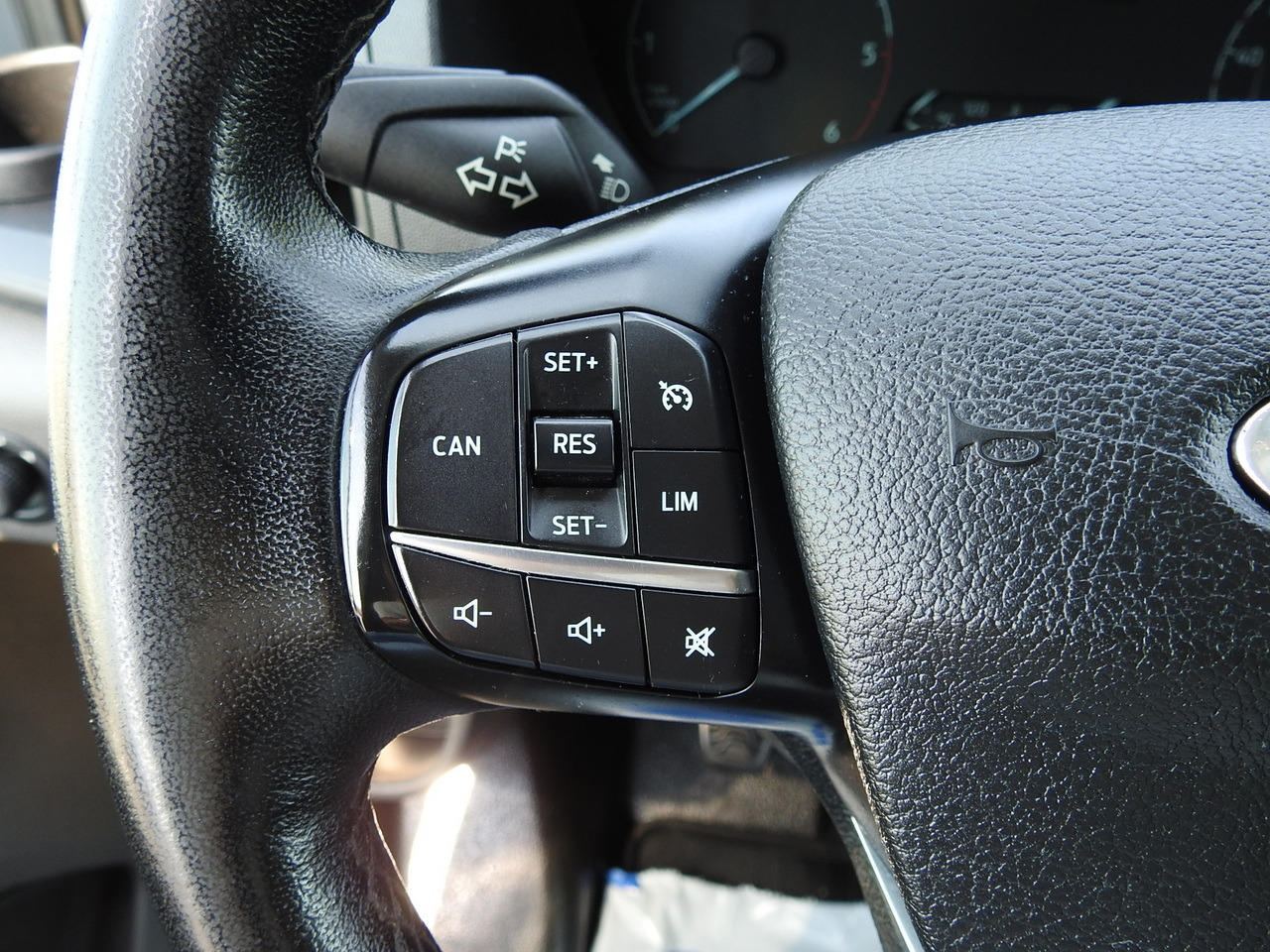 شاحنة مُبرّدة للتوصيل FORD TRANSIT REFRIGERATOR VAN  0*C HEATING FUNCTION CRUISE CONTROL AIR CONDITIONING LED LIGHTS  130HP: صورة 35