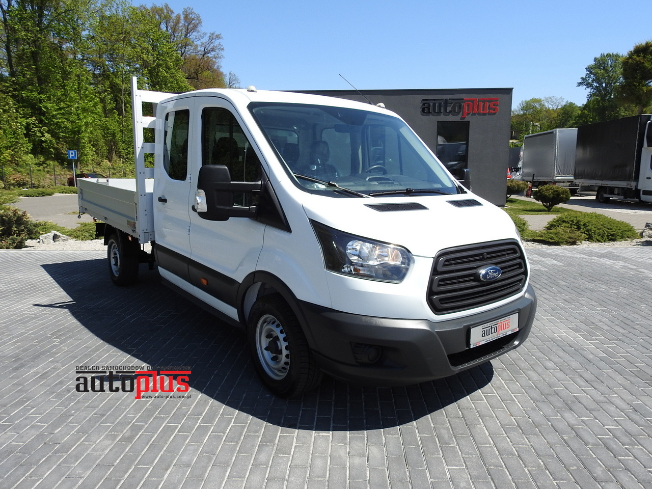 FORD TRANSIT STAKE BODY DOUBLE CABIN DOKA 7 SEATS AIR CONDITIONING 130HP - الشاحنات الصغيرة كابينة مزدوجة: صورة 1 FORD TRANSIT STAKE BODY DOUBLE CABIN DOKA 7 SEATS AIR CONDITIONING 130HP - الشاحنات الصغيرة كابينة مزدوجة: صورة 1