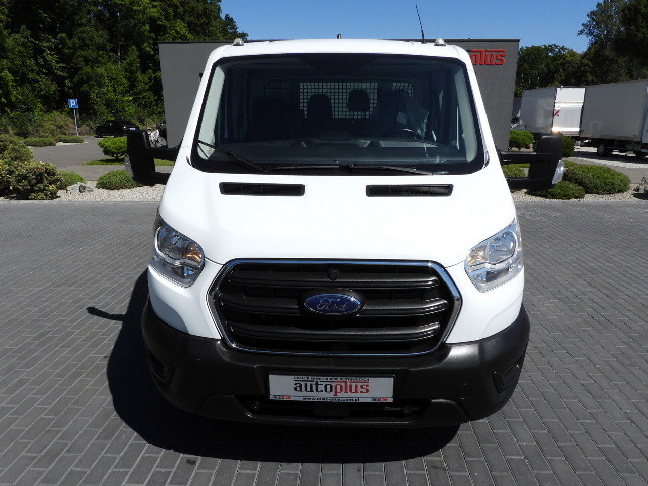 FORD TRANSIT STAKE BODY DOUBLE CABIN DOKA 7 SEATS TWIN WHEELS AIR CONDITIONING 130HP - الشاحنات الصغيرة كابينة مزدوجة: صورة 5 FORD TRANSIT STAKE BODY DOUBLE CABIN DOKA 7 SEATS TWIN WHEELS AIR CONDITIONING 130HP - الشاحنات الصغيرة كابينة مزدوجة: صورة 5