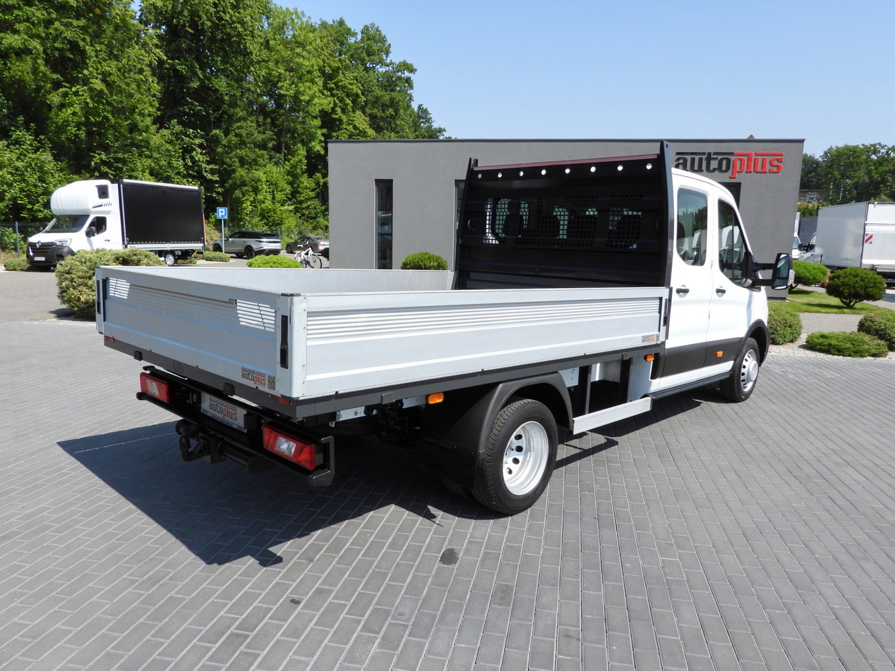 FORD TRANSIT STAKE BODY DOUBLE CABIN DOKA 7 SEATS TWIN WHEELS AIR CONDITIONING 130HP - شاحنة مفتوحة: صورة 3 FORD TRANSIT STAKE BODY DOUBLE CABIN DOKA 7 SEATS TWIN WHEELS AIR CONDITIONING 130HP - شاحنة مفتوحة: صورة 3