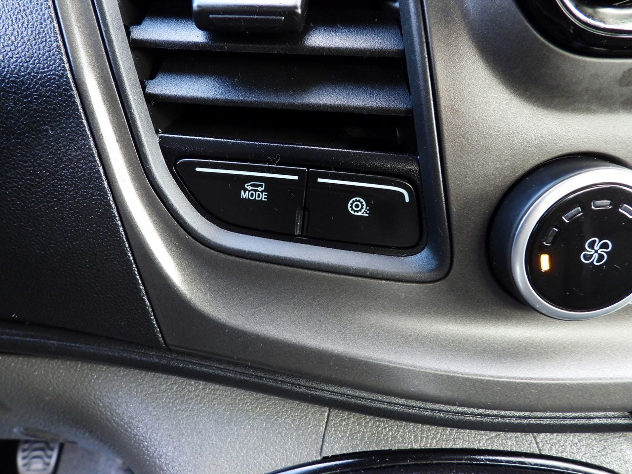 قلاب صغير FORD TRANSIT TIPPER CRUISE CONTROL LED LIGHTS TWIN WHEELS AIR CONDITIONING 130HP: صورة 41 قلاب صغير FORD TRANSIT TIPPER CRUISE CONTROL LED LIGHTS TWIN WHEELS AIR CONDITIONING 130HP: صورة 41