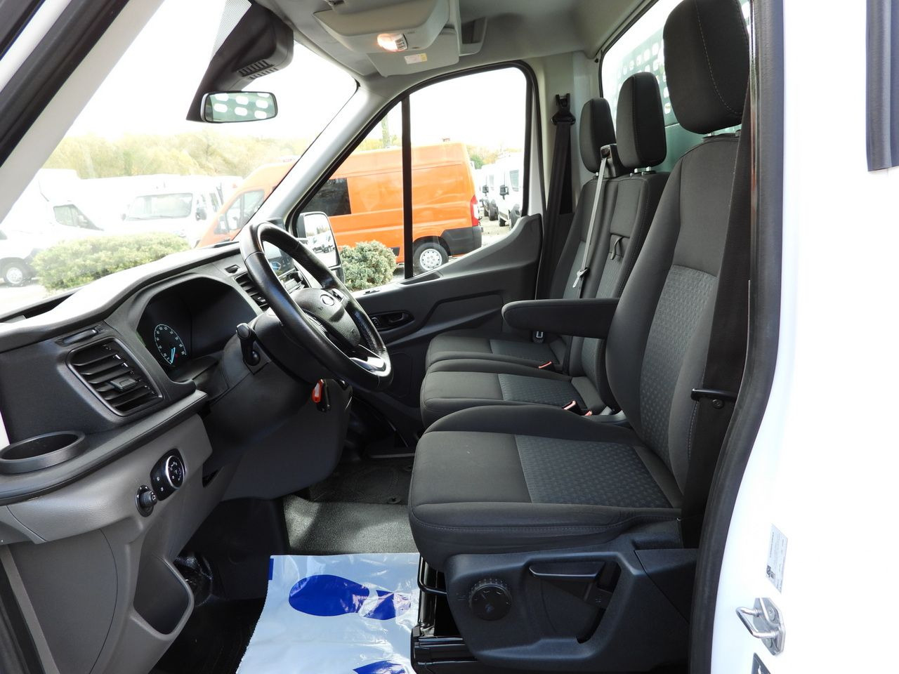 قلاب صغير FORD TRANSIT TIPPER CRUISE CONTROL LED LIGHTS TWIN WHEELS AIR CONDITIONING 130HP: صورة 27 قلاب صغير FORD TRANSIT TIPPER CRUISE CONTROL LED LIGHTS TWIN WHEELS AIR CONDITIONING 130HP: صورة 27