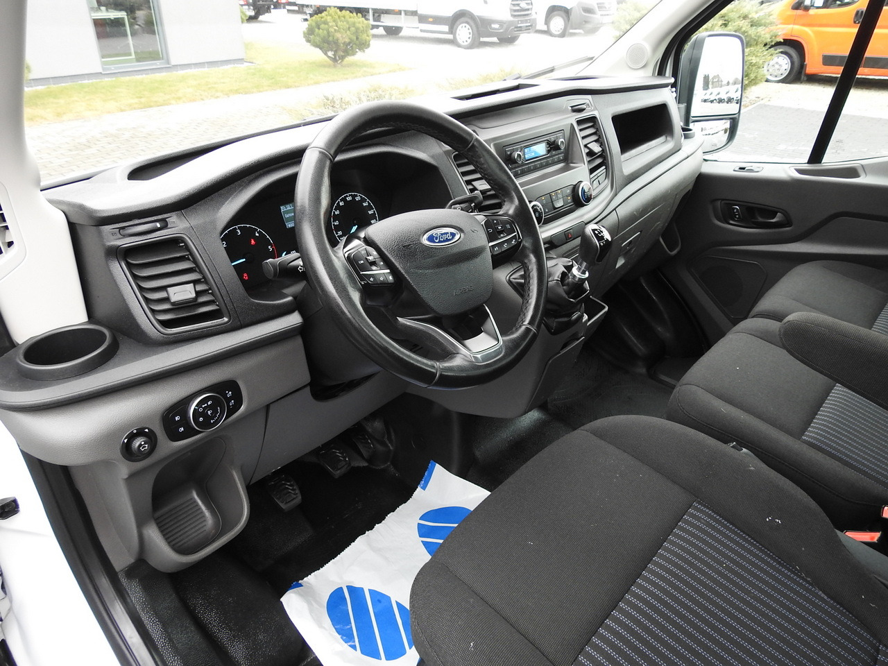 FORD TRANSIT TIPPER LED LIGHTS TWIN WHEELS AIR CONDITIONING 130HP - قلاب صغير: صورة 2 FORD TRANSIT TIPPER LED LIGHTS TWIN WHEELS AIR CONDITIONING 130HP - قلاب صغير: صورة 2