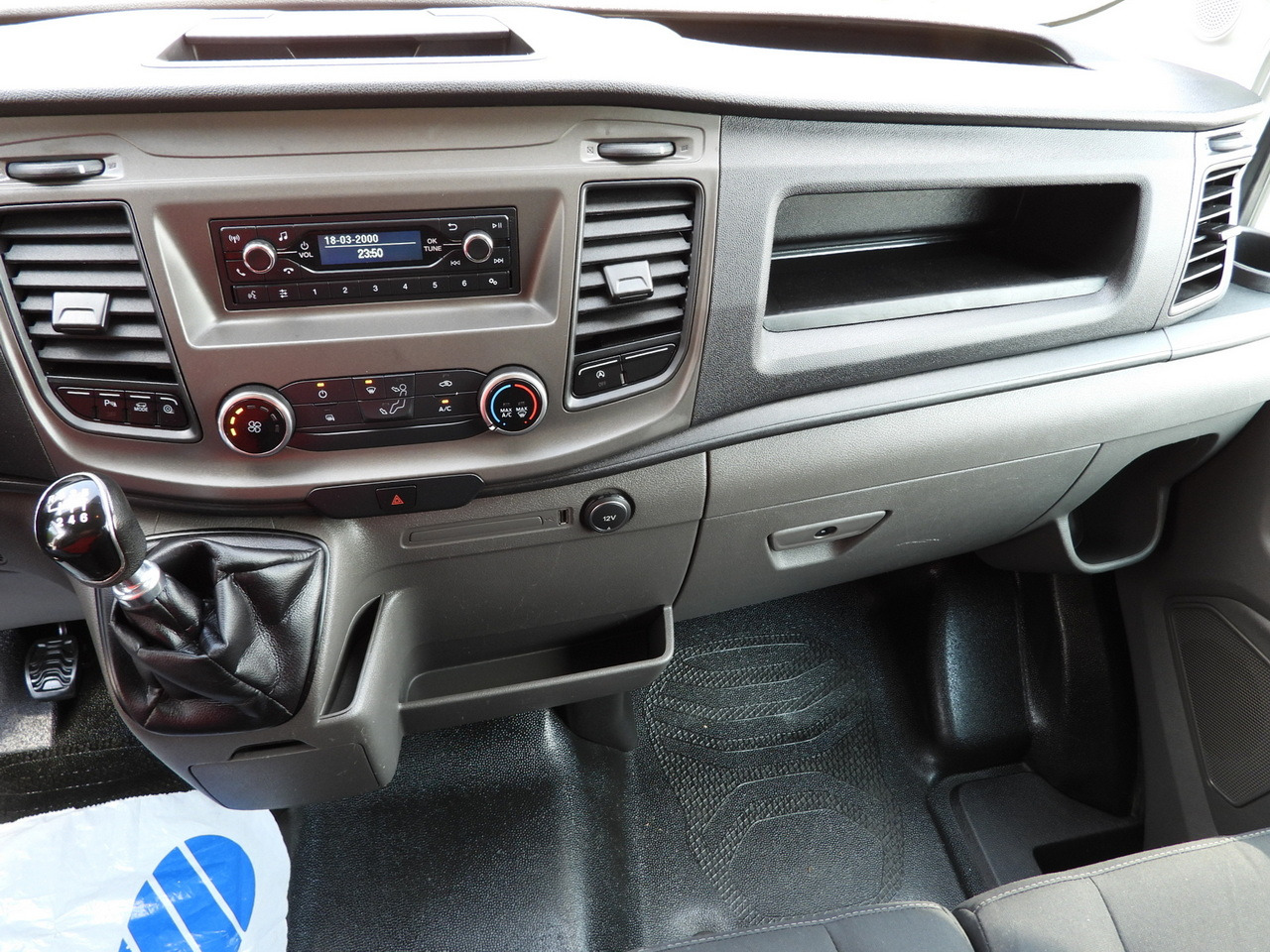 فان FORD TRANSIT  VAN CRUISE CONTROL LED LIGHTS AIR CONDITIONING  130HP: صورة 31