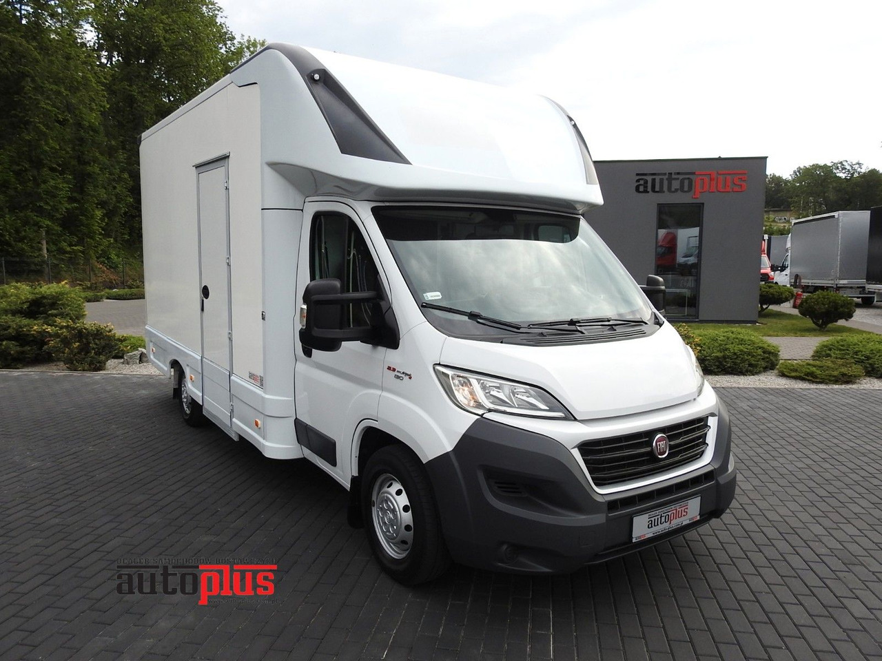 Fiat DUCATO KOFFER 8 PALETTEN KLIMAANLAGE 130PS - شاحنة مغلقة الصندوق: صورة 1 Fiat DUCATO KOFFER 8 PALETTEN KLIMAANLAGE 130PS - شاحنة مغلقة الصندوق: صورة 1