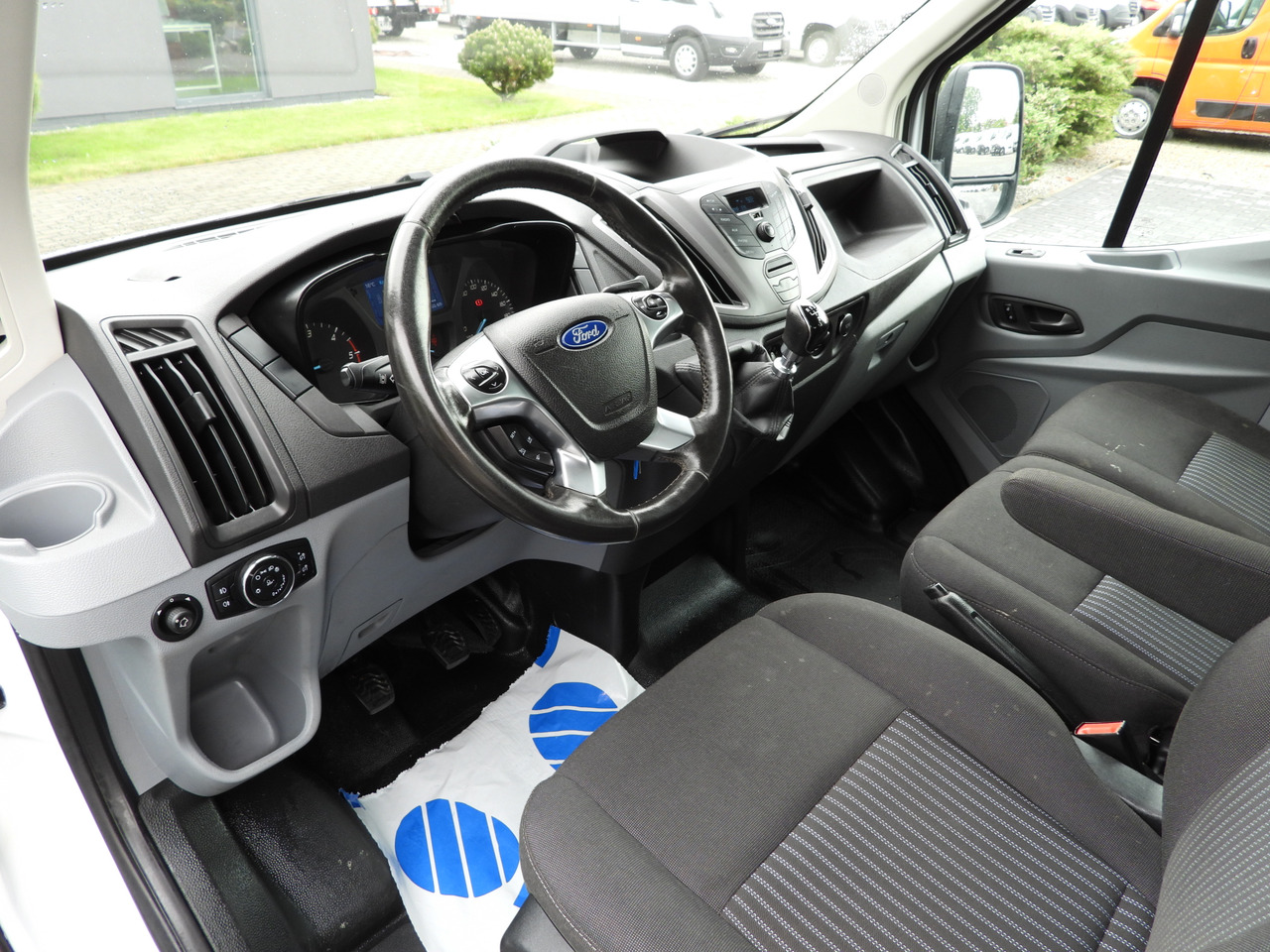 Ford TRANSIT KIPPER DOPPELKABINE DOKA 6 SITZE - قلاب صغير, الشاحنات الصغيرة كابينة مزدوجة: صورة 2 Ford TRANSIT KIPPER DOPPELKABINE DOKA 6 SITZE - قلاب صغير, الشاحنات الصغيرة كابينة مزدوجة: صورة 2