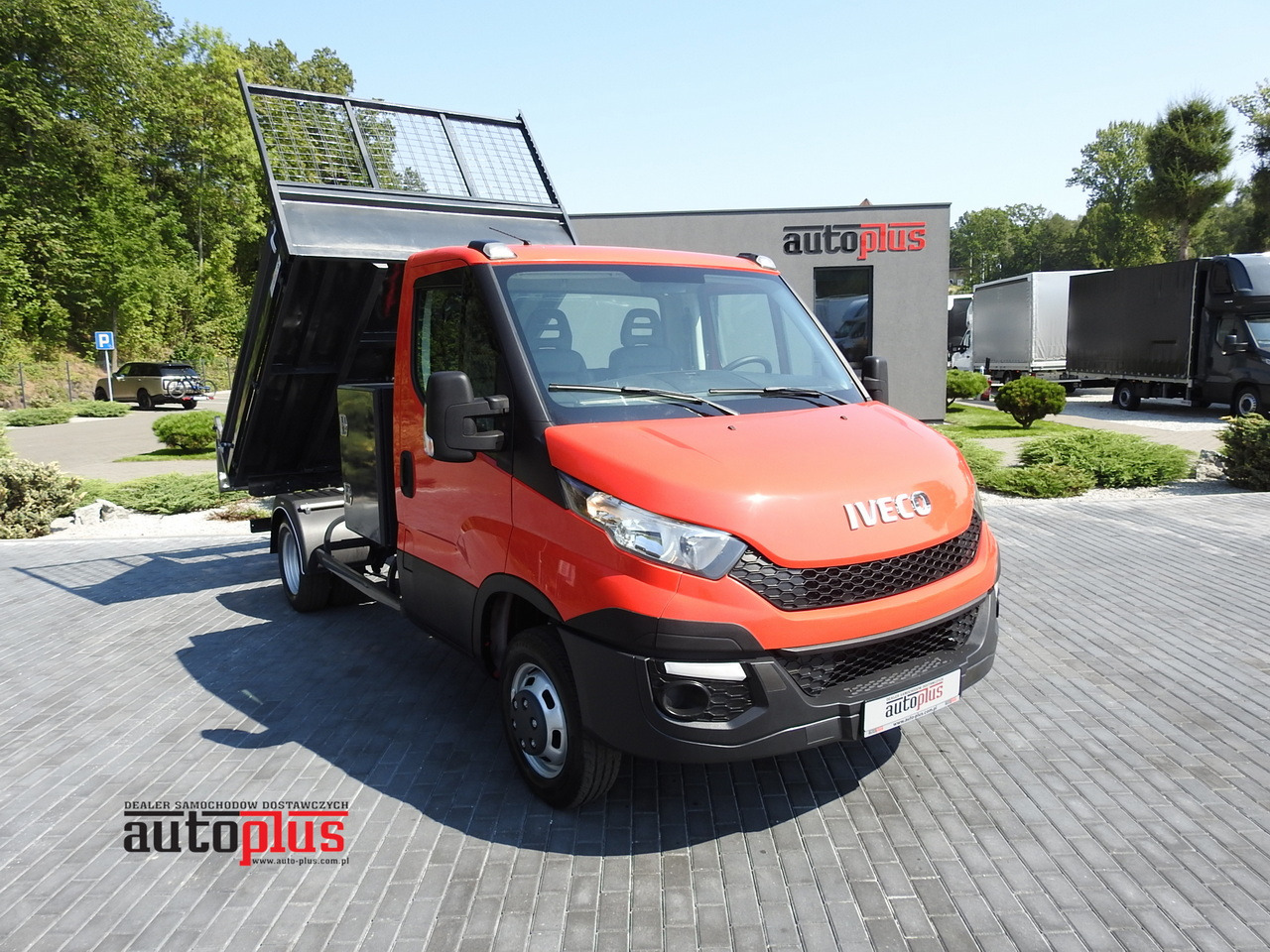 IVECO DAILY 35C13 TIPPER CRUISE CONTROL AIR CONDITIONING TWIN WHEELS 130HP - قلاب صغير: صورة 1 IVECO DAILY 35C13 TIPPER CRUISE CONTROL AIR CONDITIONING TWIN WHEELS 130HP - قلاب صغير: صورة 1
