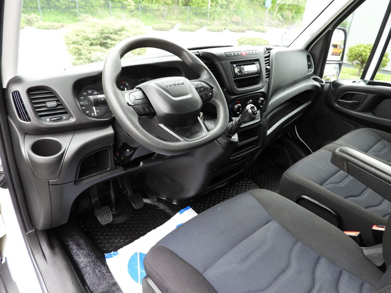 IVECO DAILY 35C14 TIPPER CRUISE CONTROL TWIN WHEELS  140HP - قلاب صغير: صورة 2 IVECO DAILY 35C14 TIPPER CRUISE CONTROL TWIN WHEELS  140HP - قلاب صغير: صورة 2