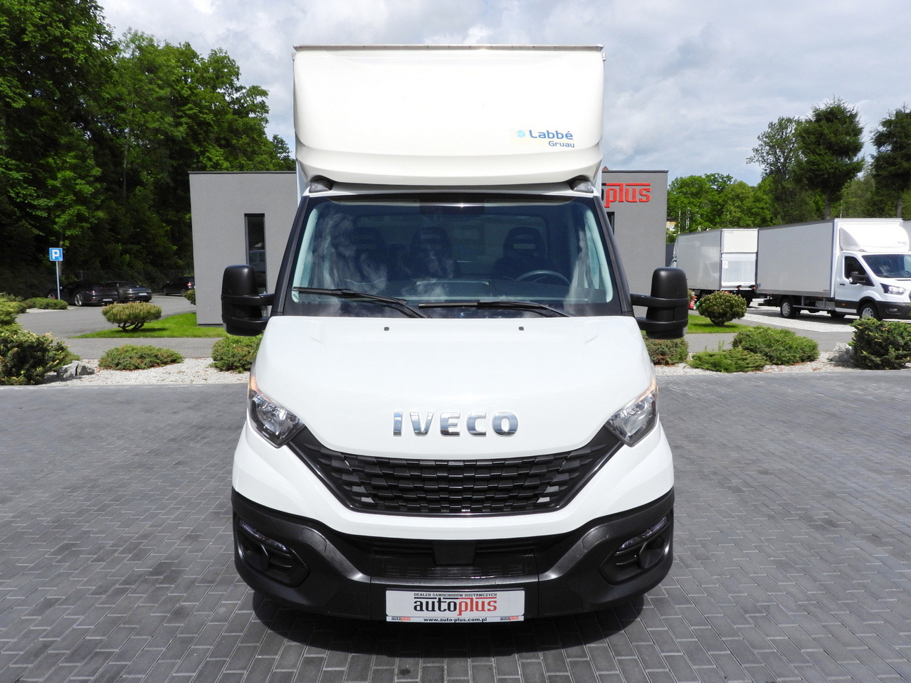 IVECO DAILY 35C16 BOX LIFT 8 PALLETS CRUISE CONTROL TWIN WHEELS AIR CONDITIONING  160HP - شاحنة مغلقة الصندوق: صورة 5 IVECO DAILY 35C16 BOX LIFT 8 PALLETS CRUISE CONTROL TWIN WHEELS AIR CONDITIONING  160HP - شاحنة مغلقة الصندوق: صورة 5
