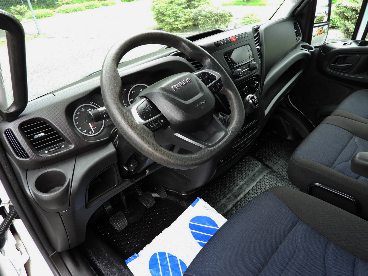 IVECO DAILY 35C16 TIPPER CRUISE CONTROL AIR CONDITIONING TWIN WHEELS 160HP - قلاب صغير: صورة 2 IVECO DAILY 35C16 TIPPER CRUISE CONTROL AIR CONDITIONING TWIN WHEELS 160HP - قلاب صغير: صورة 2