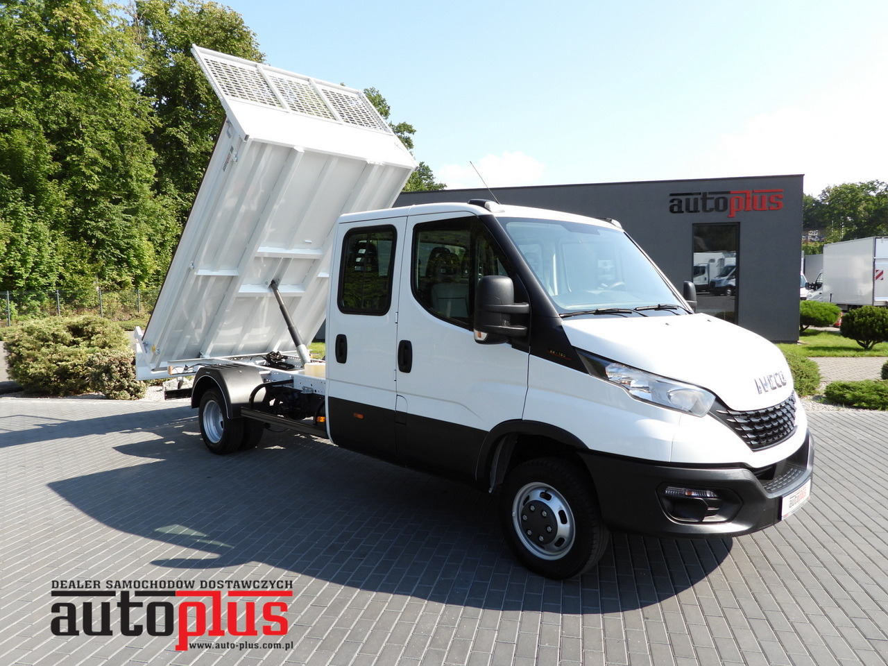 IVECO DAILY 35C16 TIPPER DOUBLE CABIN DOKA 6 SEATS TWIN WHEELS AIR CONDITIONING 160HP - شاحنة التوصيل: صورة 1 IVECO DAILY 35C16 TIPPER DOUBLE CABIN DOKA 6 SEATS TWIN WHEELS AIR CONDITIONING 160HP - شاحنة التوصيل: صورة 1