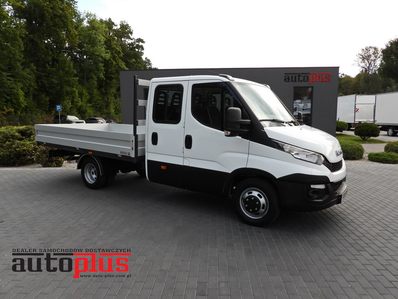 IVECO DAILY 35C17 STAKE BODY DOUBLE CABIN DOKA 7 SEATS CRUISE CONTROL TWIN WHEELS AIR CONDITIONING 170HP - الشاحنات الصغيرة كابينة مزدوجة: صورة 1 IVECO DAILY 35C17 STAKE BODY DOUBLE CABIN DOKA 7 SEATS CRUISE CONTROL TWIN WHEELS AIR CONDITIONING 170HP - الشاحنات الصغيرة كابينة مزدوجة: صورة 1