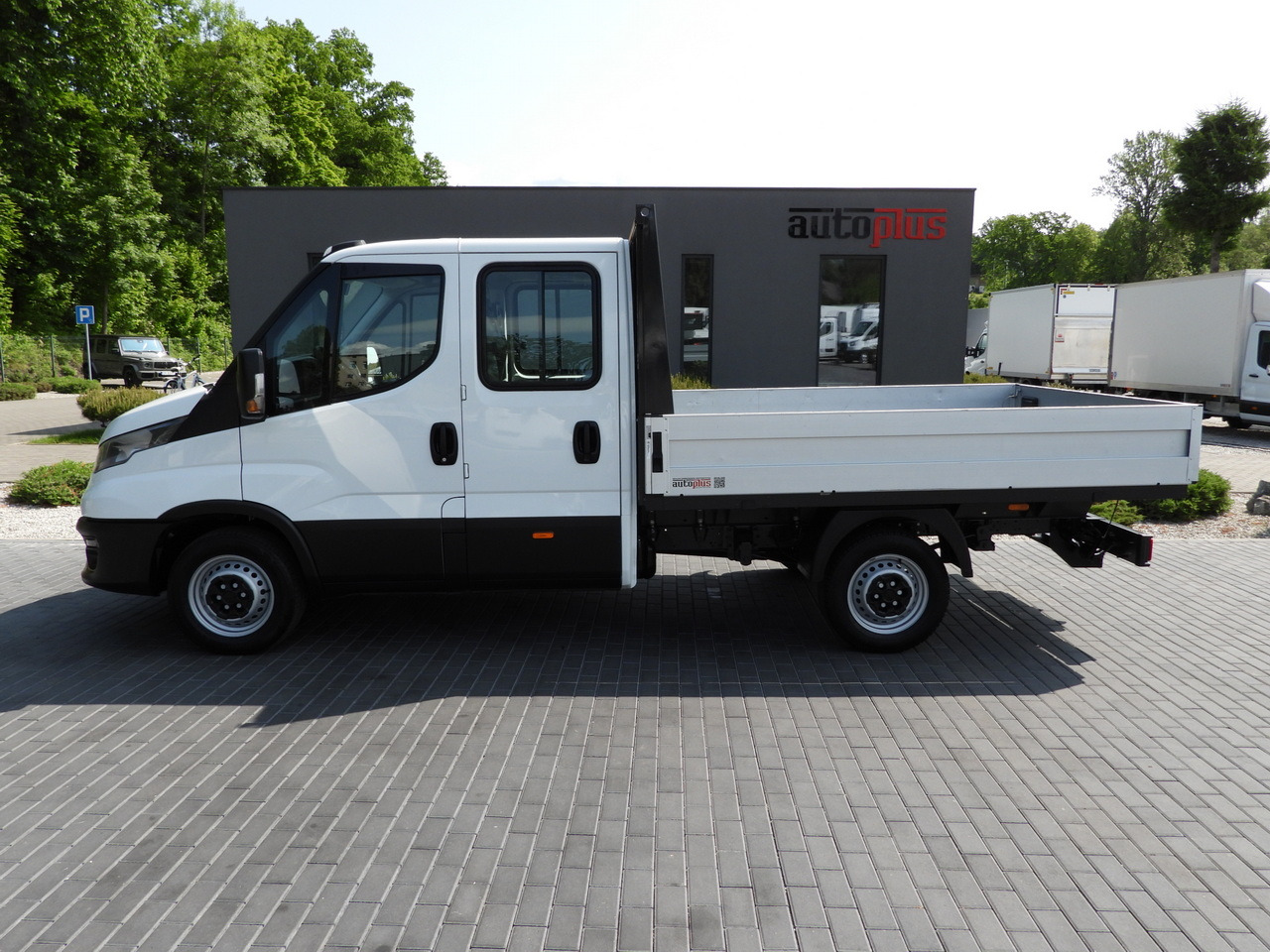 شاحنة مفتوحة IVECO DAILY 35S12 STAKE BODY DOUBLE CABIN DOKA 7 SEATS AIR CONDITIONING  120HP: صورة 8