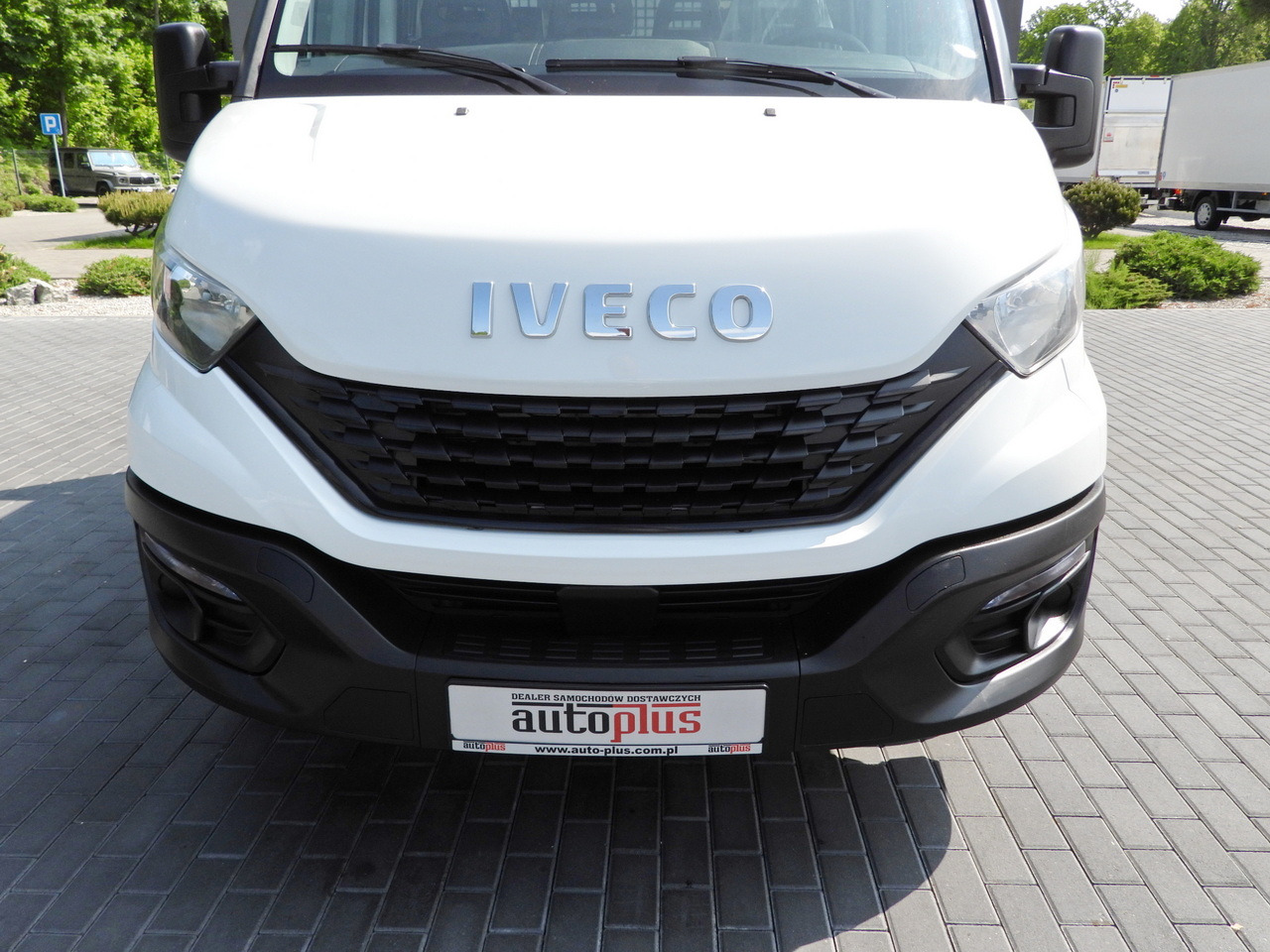 شاحنة مفتوحة IVECO DAILY 35S12 STAKE BODY DOUBLE CABIN DOKA 7 SEATS AIR CONDITIONING  120HP: صورة 13