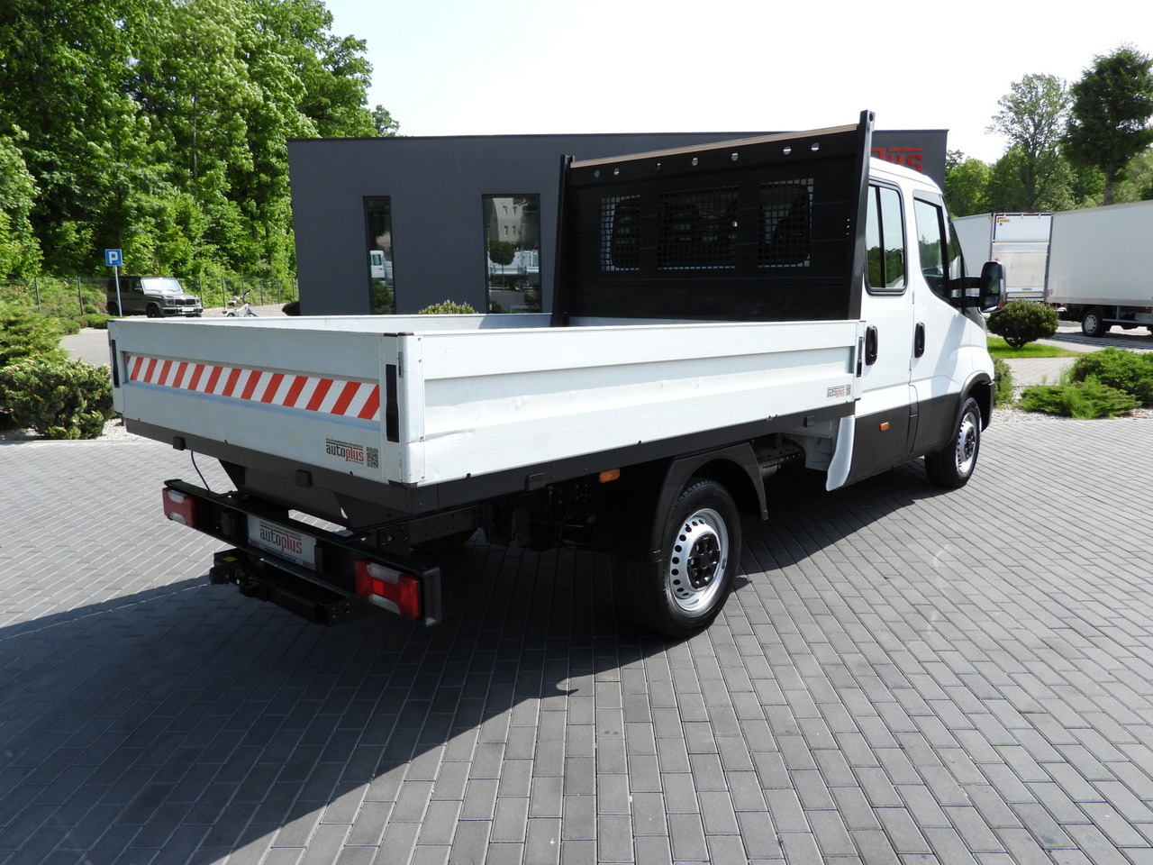 IVECO DAILY 35S12 STAKE BODY DOUBLE CABIN DOKA 7 SEATS AIR CONDITIONING 120HP - شاحنة مفتوحة: صورة 3 IVECO DAILY 35S12 STAKE BODY DOUBLE CABIN DOKA 7 SEATS AIR CONDITIONING 120HP - شاحنة مفتوحة: صورة 3