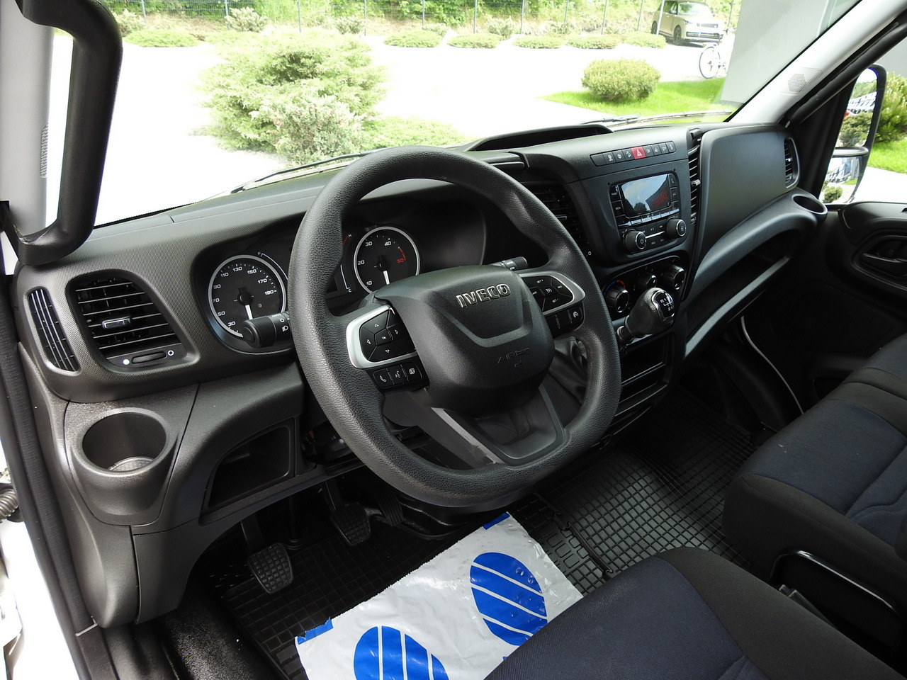 IVECO DAILY 35S14 8 PALLETS CRUISE CONTROL TWIN WHEELS AIR CONDITIONING  140HP - شاحنة مغلقة الصندوق: صورة 2 IVECO DAILY 35S14 8 PALLETS CRUISE CONTROL TWIN WHEELS AIR CONDITIONING  140HP - شاحنة مغلقة الصندوق: صورة 2