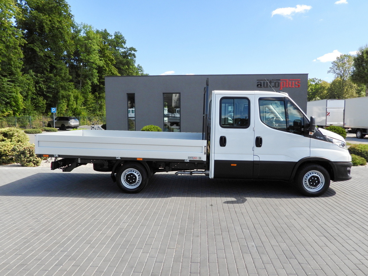 الشاحنات الصغيرة كابينة مزدوجة IVECO DAILY 35S14 STAKE BODY DOUBLE CABIN DOKA 7 SEATS CRUISE CONTROL AIR CONDITIONING 135HP: صورة 7 الشاحنات الصغيرة كابينة مزدوجة IVECO DAILY 35S14 STAKE BODY DOUBLE CABIN DOKA 7 SEATS CRUISE CONTROL AIR CONDITIONING 135HP: صورة 7