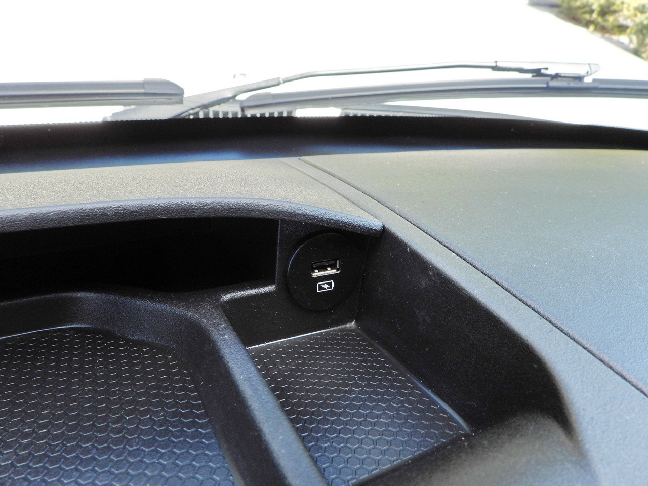 الشاحنات الصغيرة كابينة مزدوجة IVECO DAILY 35S14 STAKE BODY DOUBLE CABIN DOKA 7 SEATS CRUISE CONTROL AIR CONDITIONING 135HP: صورة 36 الشاحنات الصغيرة كابينة مزدوجة IVECO DAILY 35S14 STAKE BODY DOUBLE CABIN DOKA 7 SEATS CRUISE CONTROL AIR CONDITIONING 135HP: صورة 36