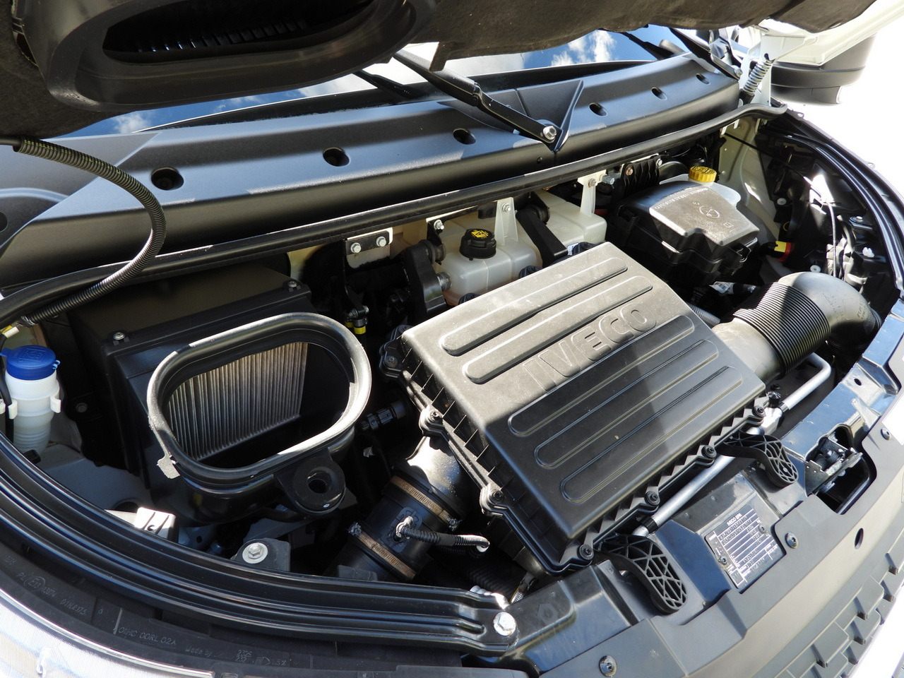 الشاحنات الصغيرة كابينة مزدوجة IVECO DAILY 35S14 STAKE BODY DOUBLE CABIN DOKA 7 SEATS CRUISE CONTROL AIR CONDITIONING 135HP: صورة 24 الشاحنات الصغيرة كابينة مزدوجة IVECO DAILY 35S14 STAKE BODY DOUBLE CABIN DOKA 7 SEATS CRUISE CONTROL AIR CONDITIONING 135HP: صورة 24