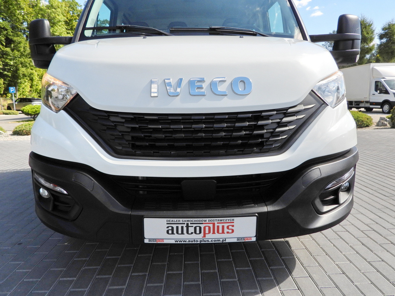 الشاحنات الصغيرة كابينة مزدوجة IVECO DAILY 35S14 STAKE BODY DOUBLE CABIN DOKA 7 SEATS CRUISE CONTROL AIR CONDITIONING 135HP: صورة 14 الشاحنات الصغيرة كابينة مزدوجة IVECO DAILY 35S14 STAKE BODY DOUBLE CABIN DOKA 7 SEATS CRUISE CONTROL AIR CONDITIONING 135HP: صورة 14