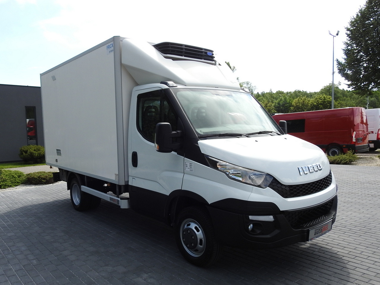 IVECO DAILY 35S15 REGRIGERATOR BOX -12*C 8 PALLETS CRUISE CONTROL TWIN WHEELS AIR CONDITIONING 150HP - شاحنة مُبرّدة للتوصيل: صورة 4 IVECO DAILY 35S15 REGRIGERATOR BOX -12*C 8 PALLETS CRUISE CONTROL TWIN WHEELS AIR CONDITIONING 150HP - شاحنة مُبرّدة للتوصيل: صورة 4